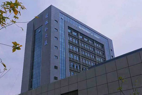 武漢玻璃幕墻價(jià)格受地域影響有多大？快來(lái)了解